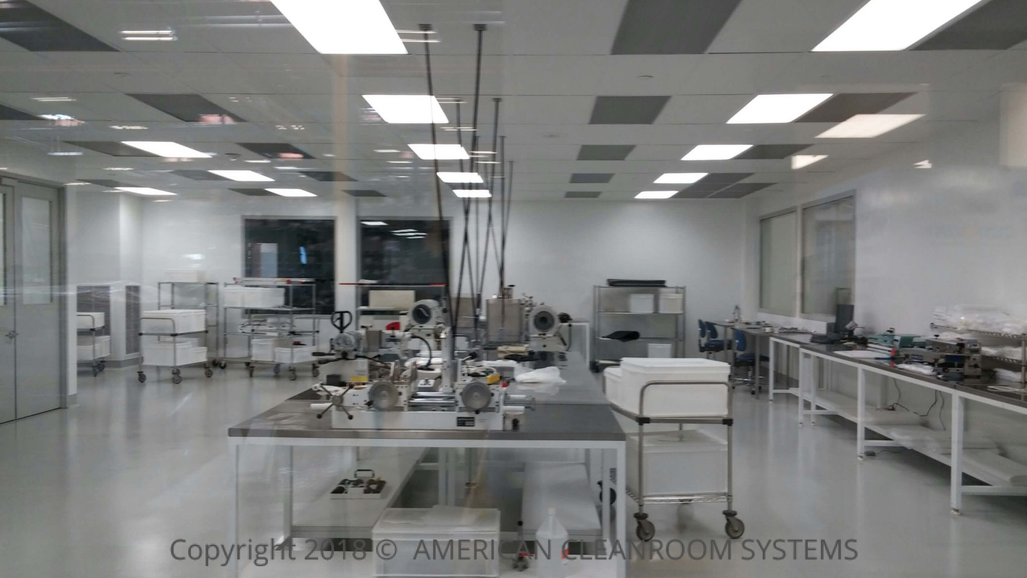 2,937 Square Foot, Class 10,000, ISO7 Manufacturing Cleanroom