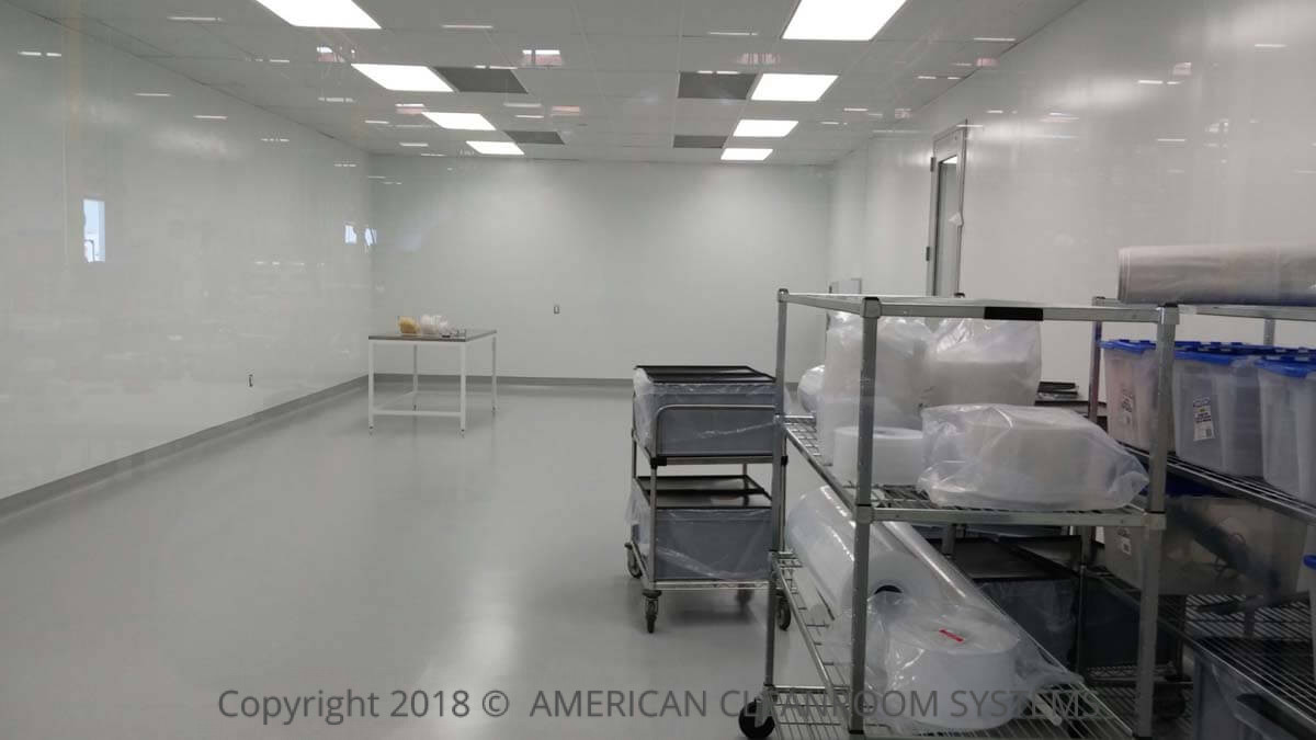 2,937 Square Foot, Class 10,000, ISO7 Hybrid Cleanroom