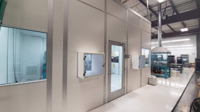 cleanroom pass thru, industrial cleanroom, cleanroom door